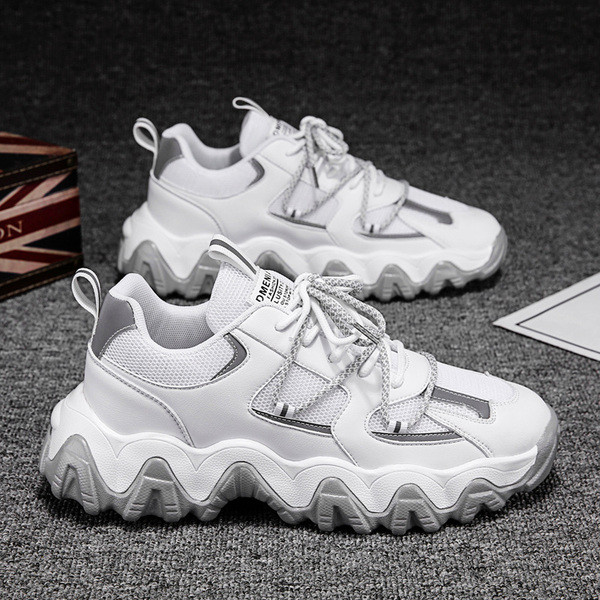 Stiilsed kahevärvilised paeltega meeste tossud