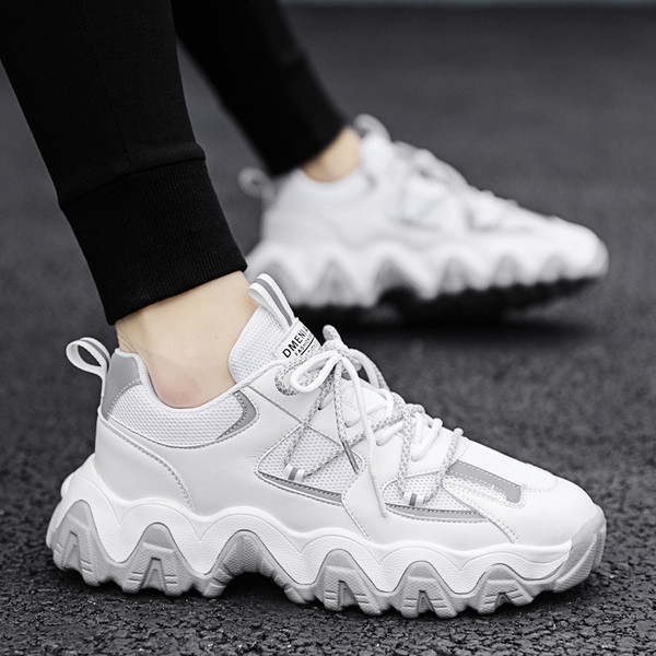 Stiilsed kahevärvilised paeltega meeste tossud