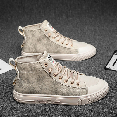 Uus mudel paelte ja mustriga meeste tossud