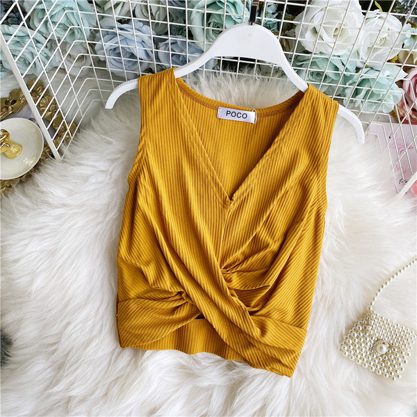 Igapäevane spitsikaelusega naiste topp