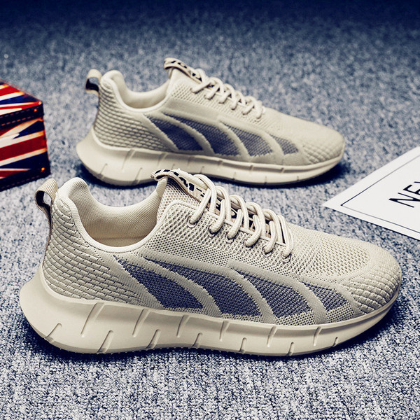 Paeltega tekstiilist meeste sporditossud