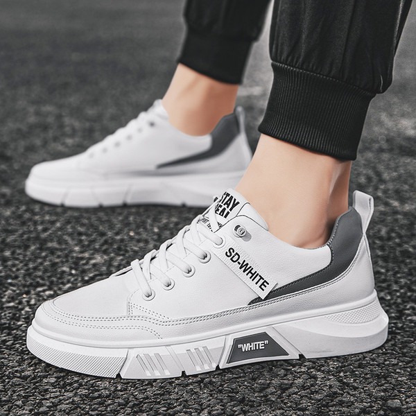 Alkalmi férfi tornacipő fűzővel és lapos talppal, öko bőrből