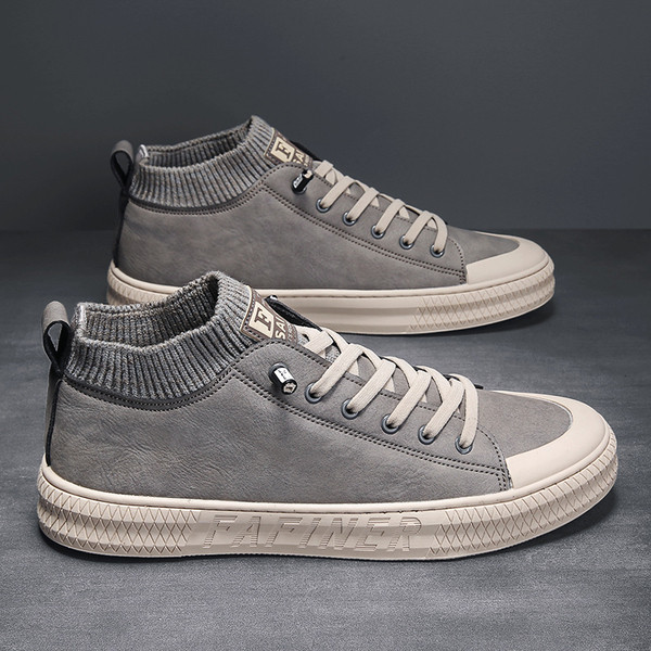 Lamedate taldade ja paeltega meeste tossude uus mudel