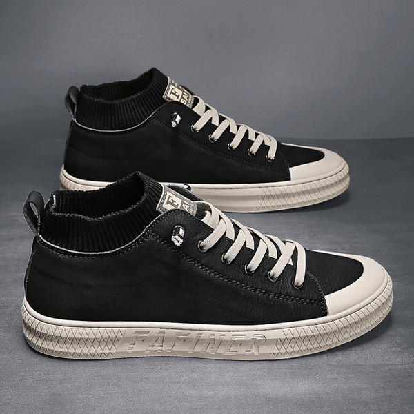 Lamedate taldade ja paeltega meeste tossude uus mudel