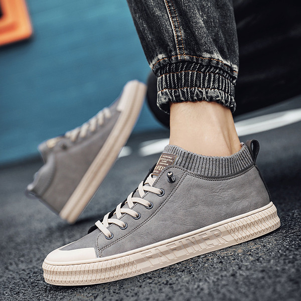 Lamedate taldade ja paeltega meeste tossude uus mudel