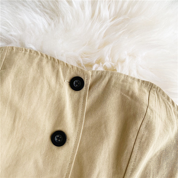 Női modern mellszoba gombokkal, sima modell