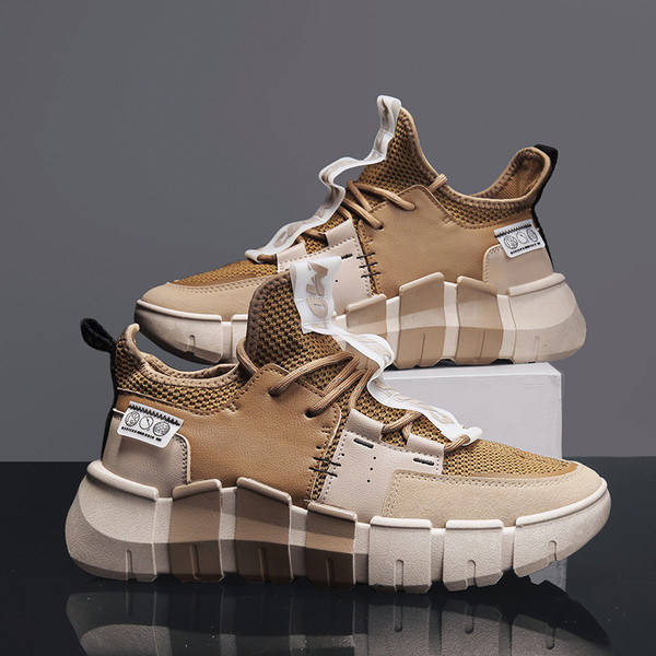 Moodsad kõrge tallaga meeste tossud