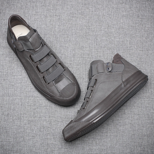 Öko-nahast moodsad kummiga meeste tossud