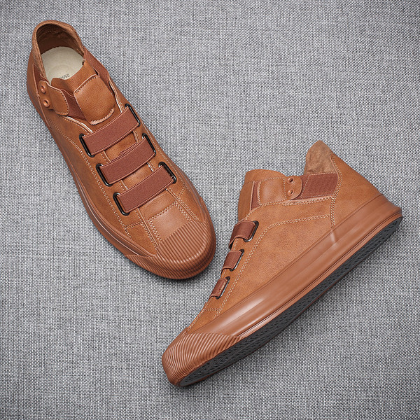 Öko-nahast moodsad kummiga meeste tossud