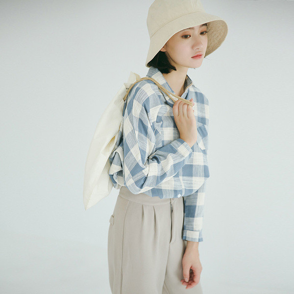 Ženska ležerna karirana košulja s klasičnim ovratnikom