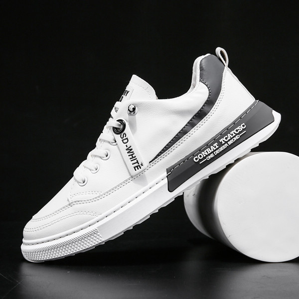 Alkalmi férfi tornacipő fűzővel és egyenes talppal