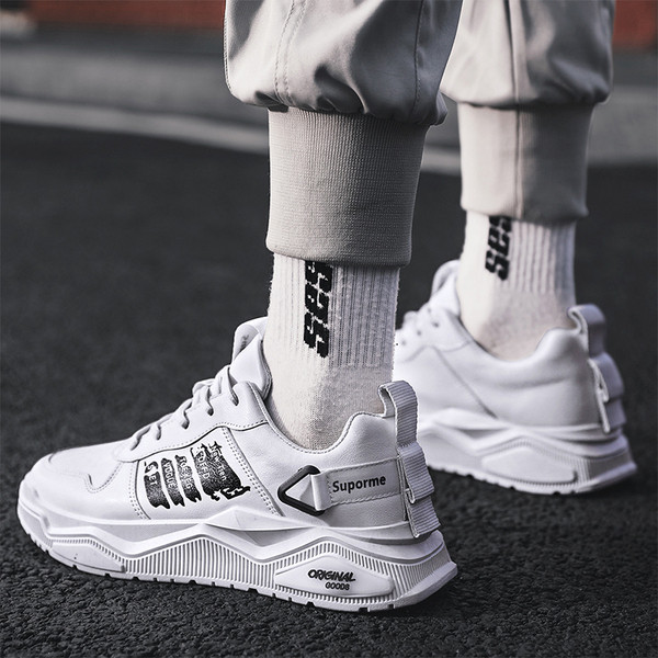 Ležerne muške tenisice sa vezicama i natpisima u tri boje