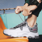 Férfi sportcipő hálóval és fűzővel