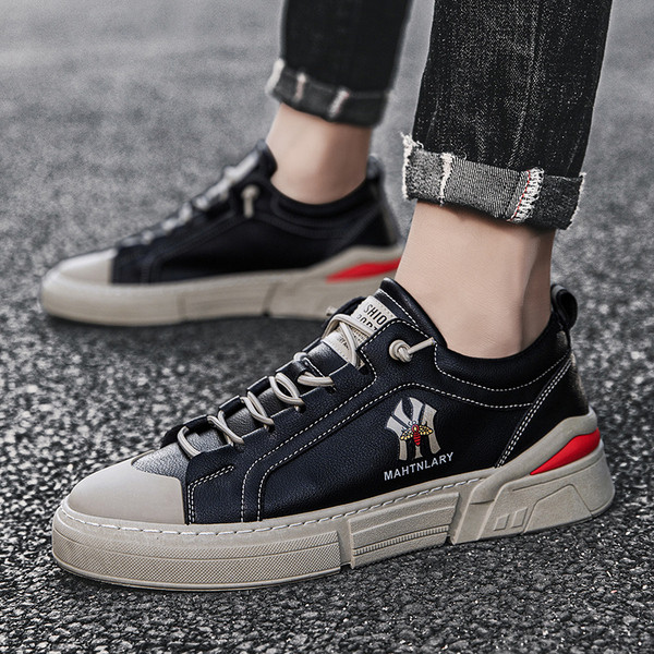 UUS lipsude ja mustriga meeste spordi- ja vabaaja tossude mudel