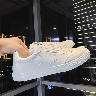 Öko bőrből készült férfi tornacipő - két modell