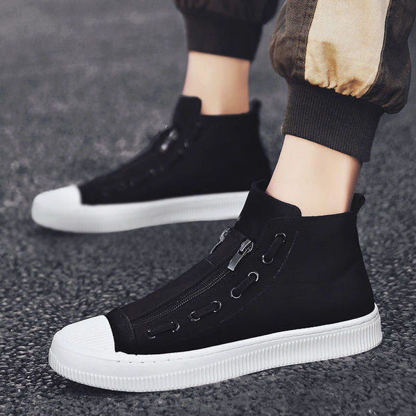 Paelte ja lukuga meeste tossud