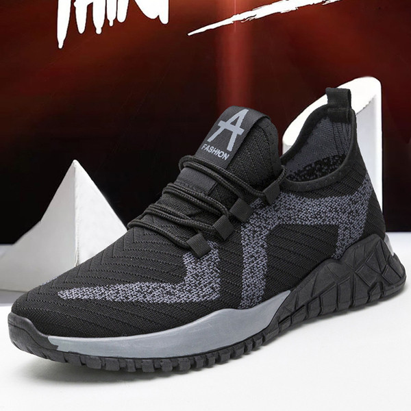 Meeste hingavad tekstiilist tossud - tasase tallaga