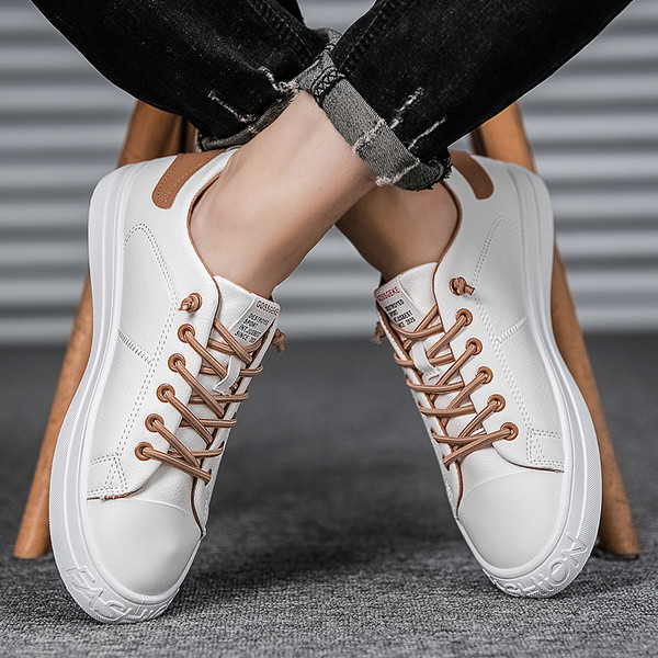 ÚJ modell férfi tornacipő nyakkendővel és hímzéssel