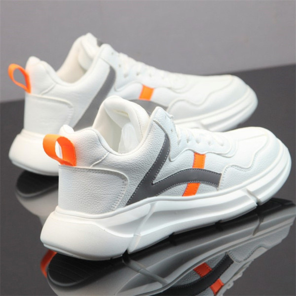 Lameda tallaga nahast meeste tossud