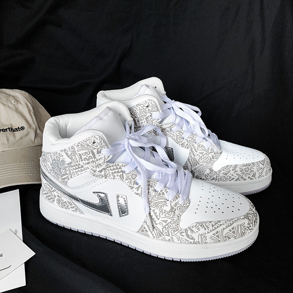 Alkalmi tornacipő nyakkendővel több színben