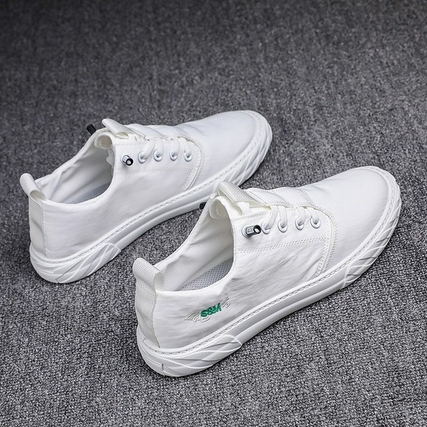 ÚJ modell férfi tornacipő hímzéssel és nyakkendővel