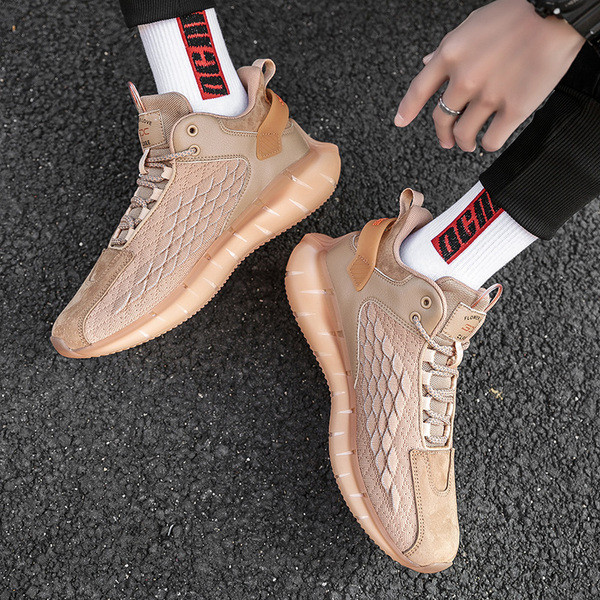 Meeste paeltega hingavad tekstiilist tossud