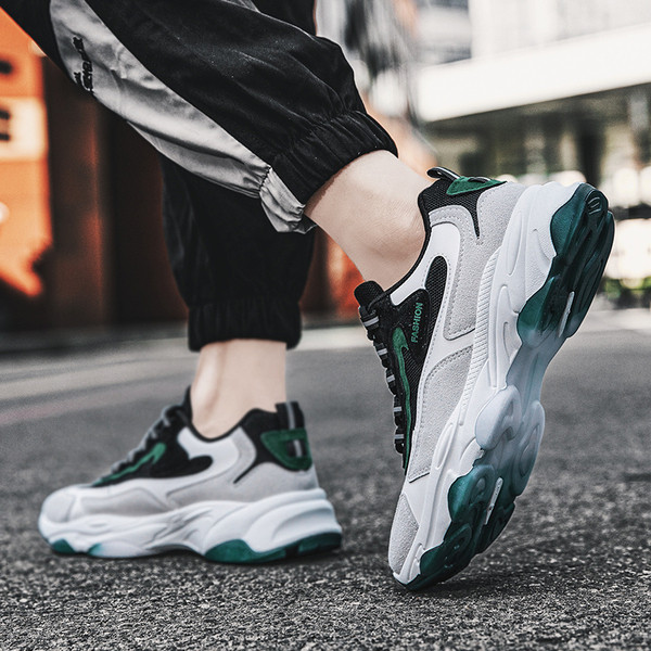 Őszi tornacipők új modellje durva talppal