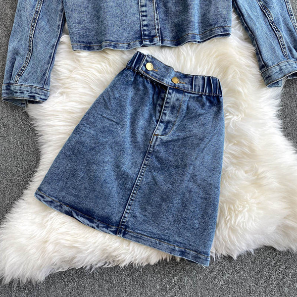 Ženski traper komplet široke jakne i suknje visokog struka