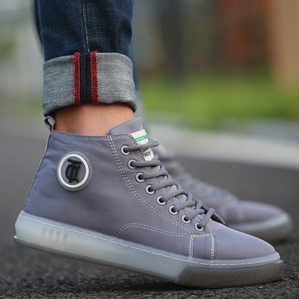 Magas modell vászon tornacipő fűzővel