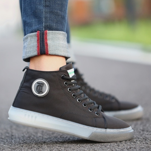 Magas modell vászon tornacipő fűzővel