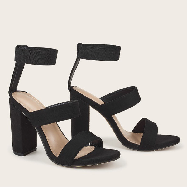 Elegantsed kivikestega naiste kõrge kontsaga kingad