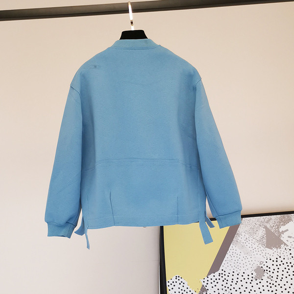 Sügiseks sobiv vabaaja jakk lukuga ja pikkade varrukatega