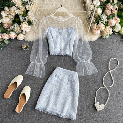 Elegáns női blúz szett tüll ujjal és magas derekú szoknyával