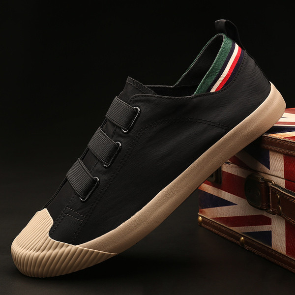 Férfi sportcipő textil gumiszalaggal