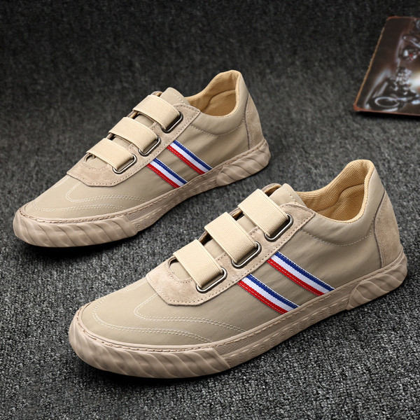 Kummikute ja lameda tallaga meeste sporditossud