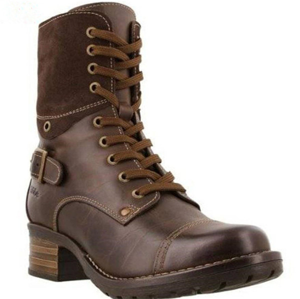 Naiste paelte ja pandlaga nahast saapad