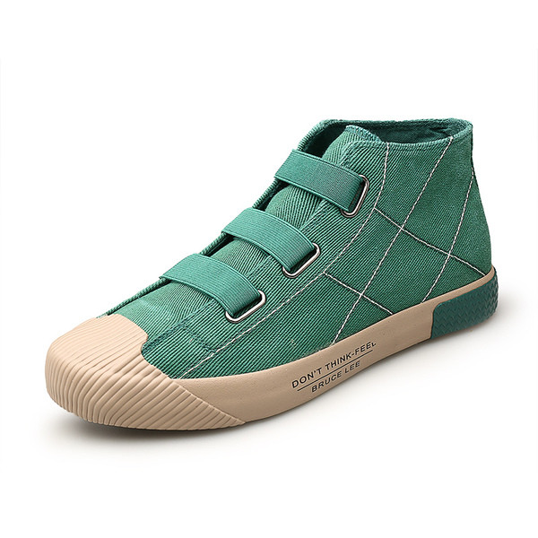 Férfi magas sportcipő lapos talppal