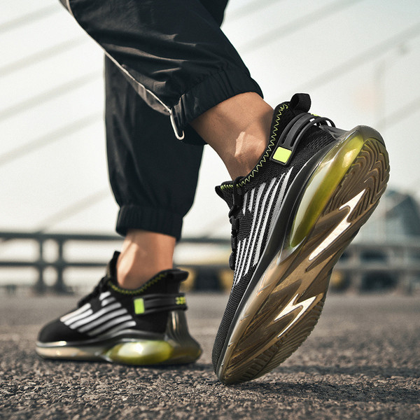 Légáteresztő férfi textil tornacipő lapos talppal