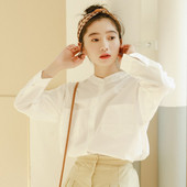 Moodne naiste särgi tavaline taskutega mudel