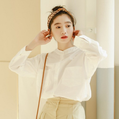 Moodne naiste särgi tavaline taskutega mudel