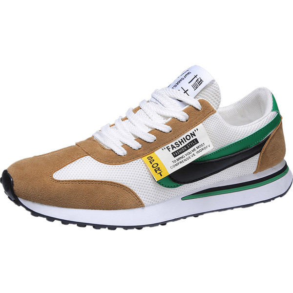 Vabaajakirjade ja paksu tallaga meeste tossud