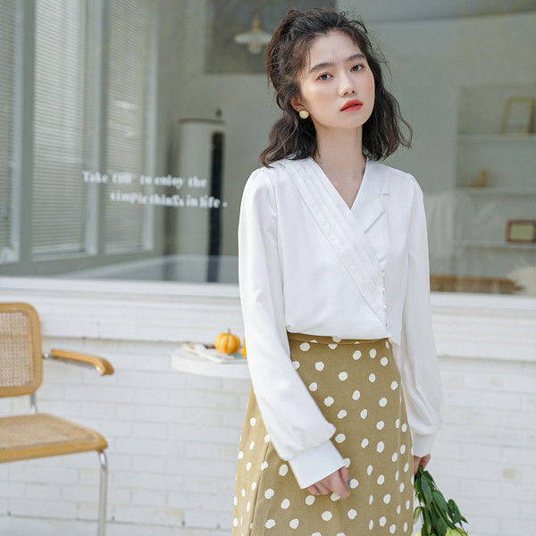 Aktuális női ing sima modell gombokkal