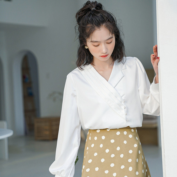 Aktuális női ing sima modell gombokkal