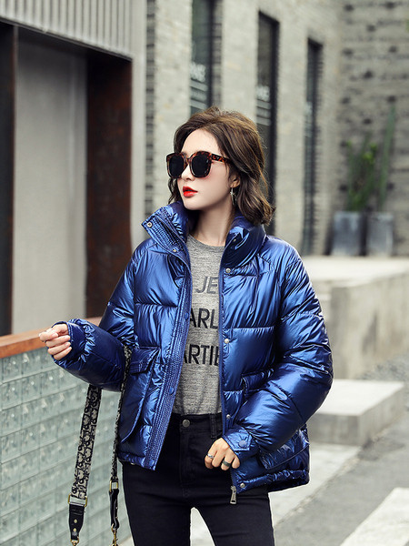 Ženska ležerna zimska jakna s patentnim zatvaračem i džepovima