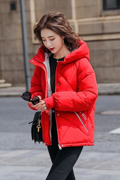 Uus mudel naiste talvejope kapuutsi ja lukuga