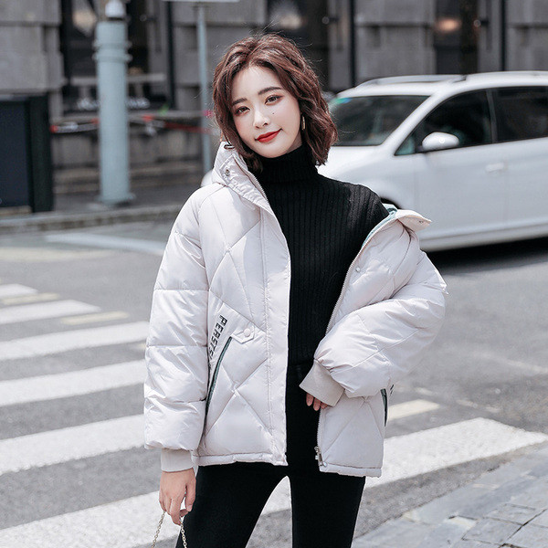 Uus mudel naiste talvejope kapuutsi ja lukuga