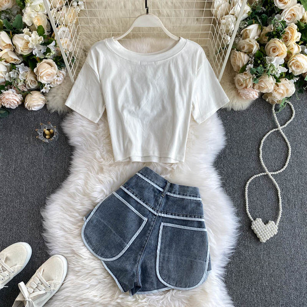 Modern női blúz szett rövid ujjal és nadrággal