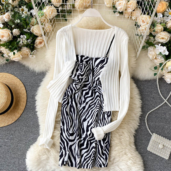 Naiste loomamustri ja vestiga kleidikomplekt