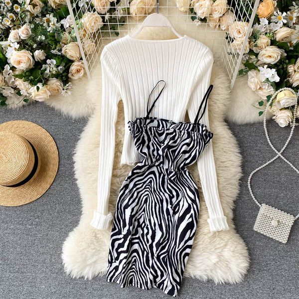 Naiste loomamustri ja vestiga kleidikomplekt