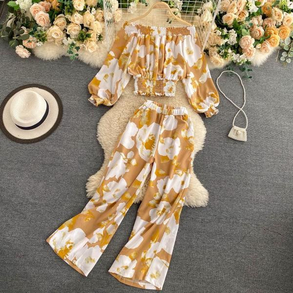 Virágmintás női blúz és nadrág szett